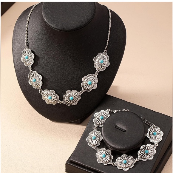 None Jewelry - Boho Silver-Tone Turquoise Flower Necklace & Bracelet Set